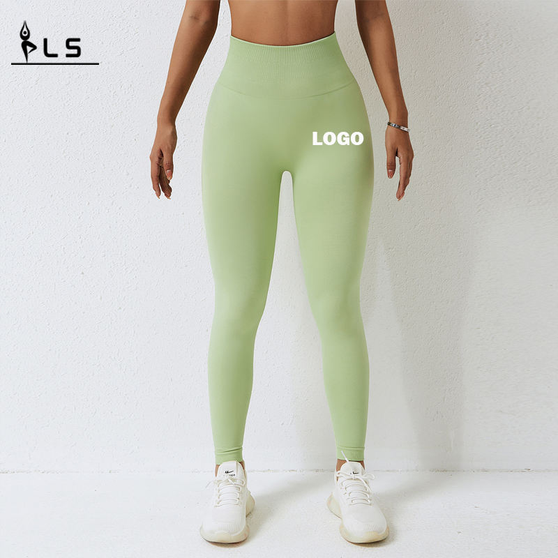 SC10109 Saumaton kuntosalin jooga -säärystimet Naiset mukautetuilla logo -sukkahousuilla Scrunch Butt Women Yoga -housut Leggings